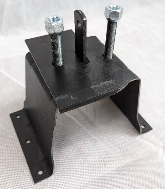 FOREST RIVER SPARE TIRE MOUNT - ENCLOSED TRAILER WALL MOUNT