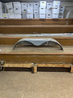 USED SMOOTH TANDEM AXLE FENDER, ALUMINUM, WITH BACKER PLATE - 10"X67"X15"