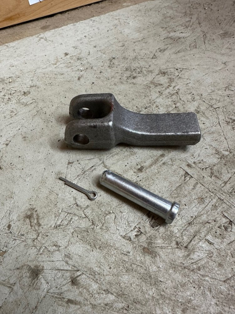 SURE-TRAC SAFETY CHAIN ANCHOR, WELD ON CAST