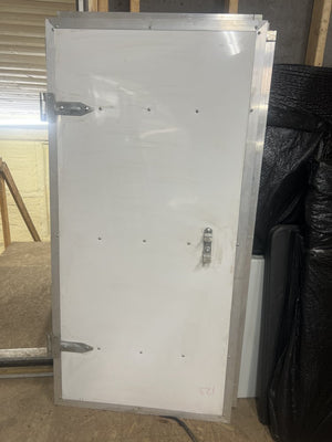 USED REPLACEMENT BARN DOOR, 33"X67", WHITE , RIGHT HAND SWING, DRIVER SIDE, CAM BAR LATCH